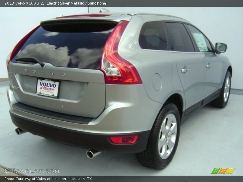 Electric Silver Metallic / Sandstone 2013 Volvo XC60 3.2