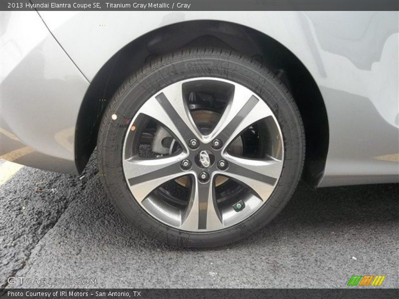 Titanium Gray Metallic / Gray 2013 Hyundai Elantra Coupe SE