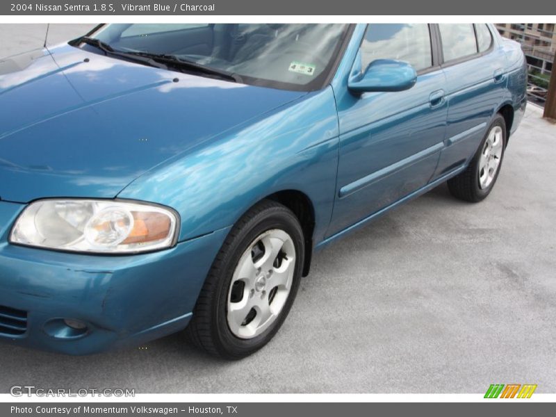 Vibrant Blue / Charcoal 2004 Nissan Sentra 1.8 S