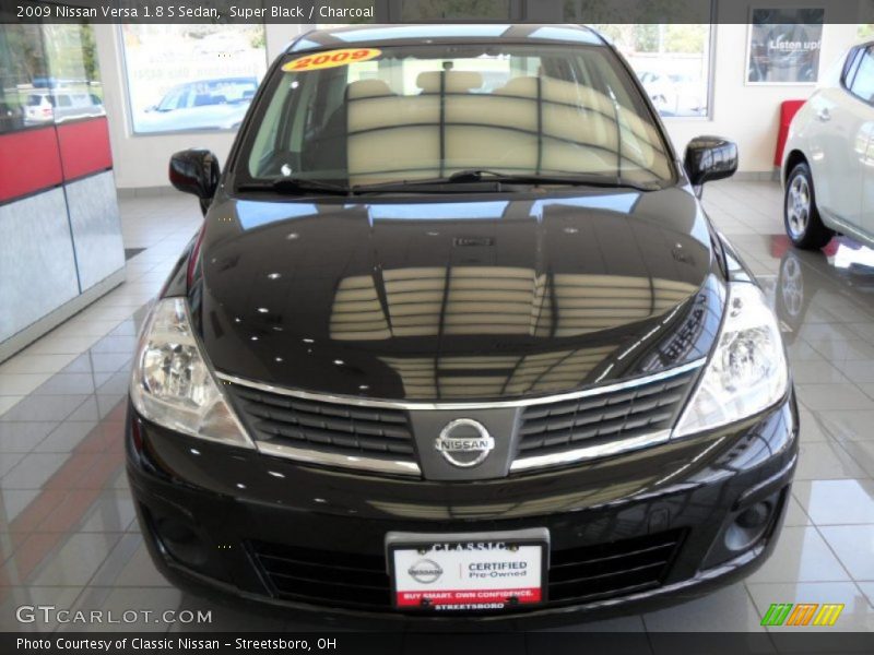 Super Black / Charcoal 2009 Nissan Versa 1.8 S Sedan