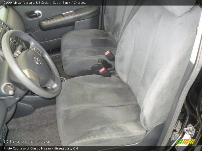 Super Black / Charcoal 2009 Nissan Versa 1.8 S Sedan