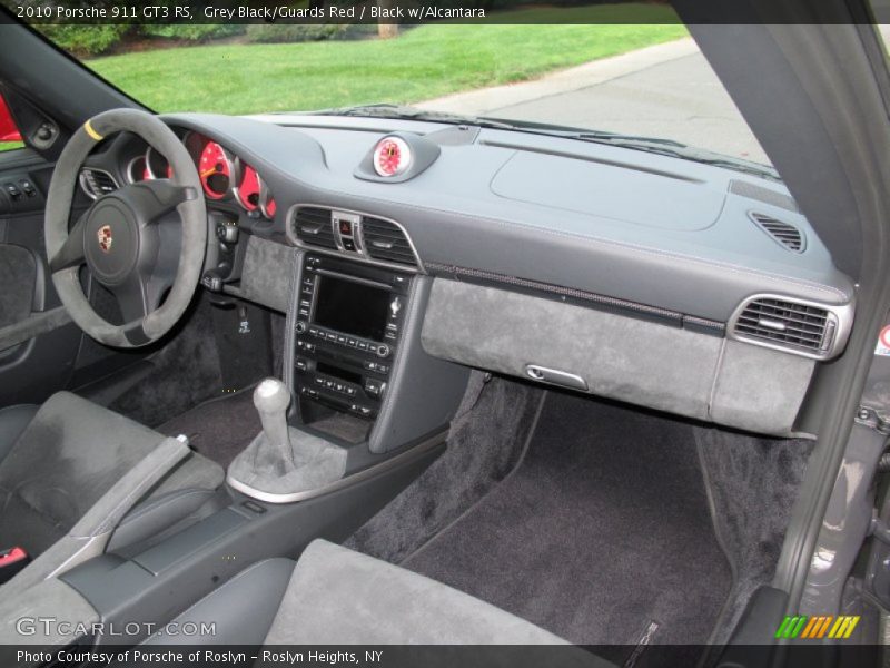 Dashboard of 2010 911 GT3 RS