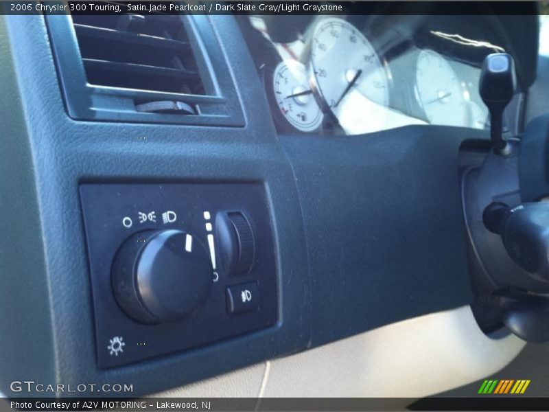 Satin Jade Pearlcoat / Dark Slate Gray/Light Graystone 2006 Chrysler 300 Touring