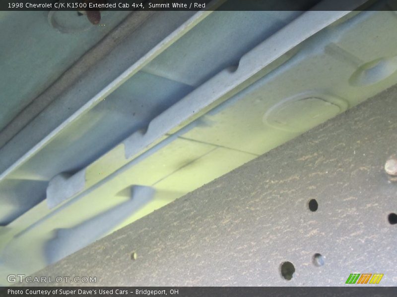 Summit White / Red 1998 Chevrolet C/K K1500 Extended Cab 4x4