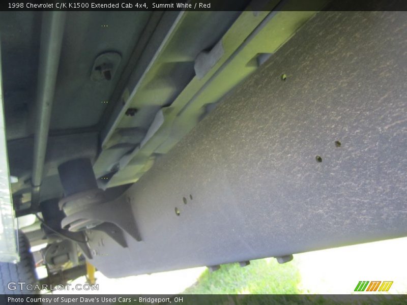 Summit White / Red 1998 Chevrolet C/K K1500 Extended Cab 4x4