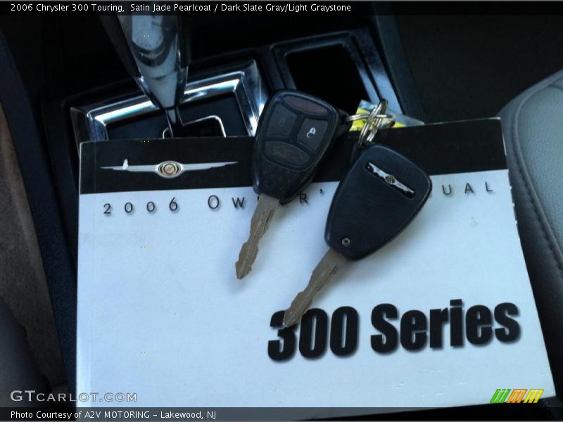 Satin Jade Pearlcoat / Dark Slate Gray/Light Graystone 2006 Chrysler 300 Touring