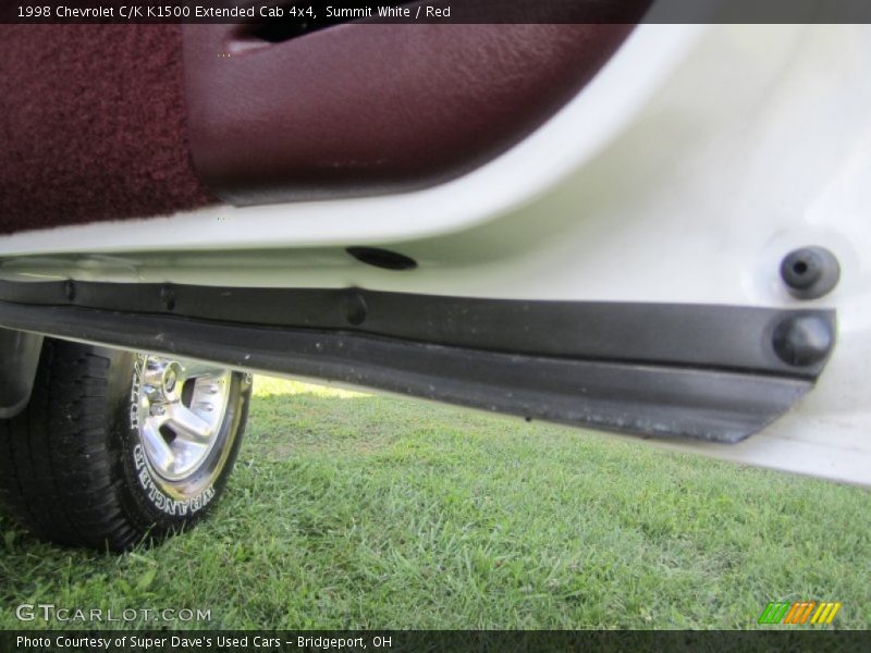 Summit White / Red 1998 Chevrolet C/K K1500 Extended Cab 4x4