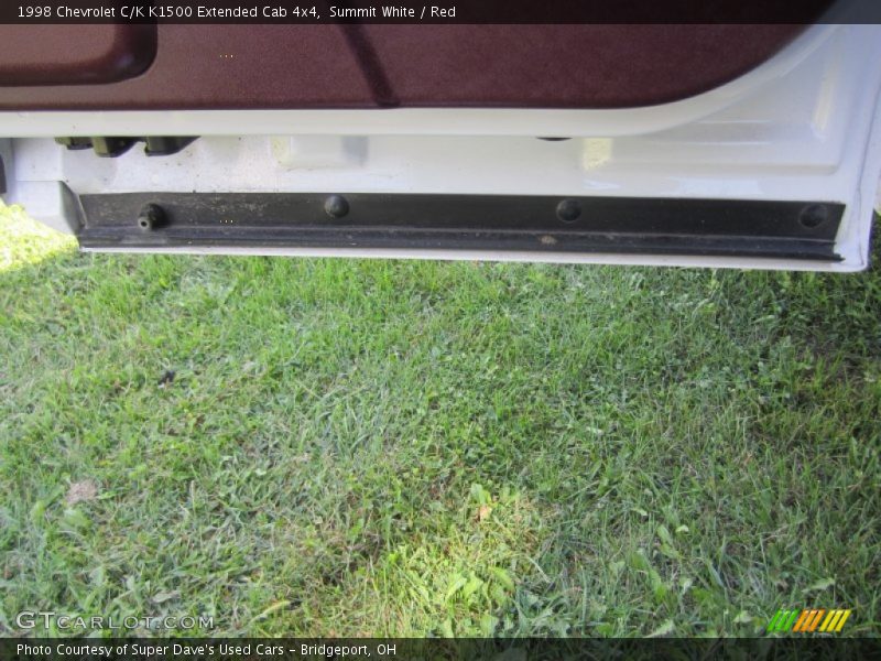 Summit White / Red 1998 Chevrolet C/K K1500 Extended Cab 4x4