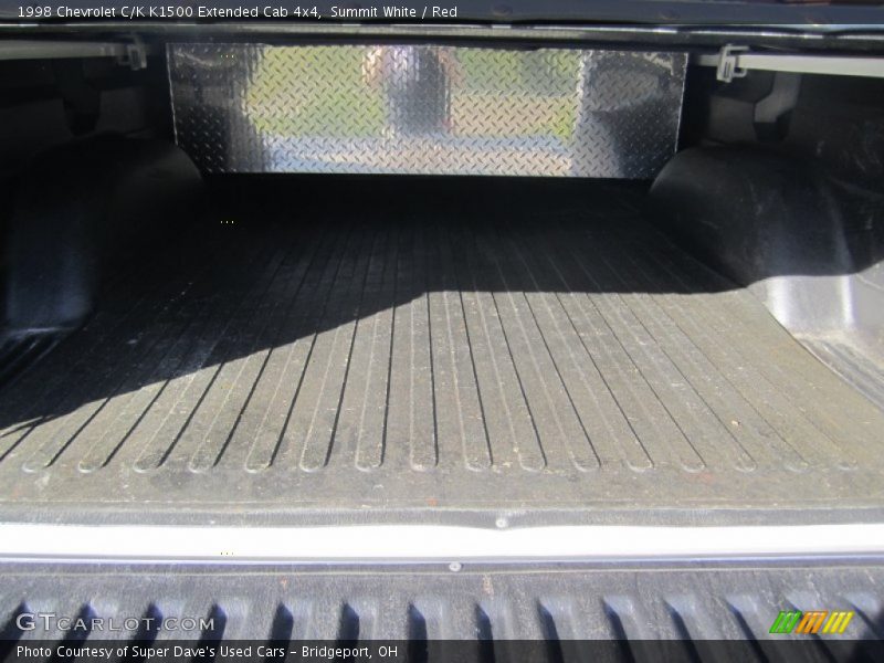 Summit White / Red 1998 Chevrolet C/K K1500 Extended Cab 4x4