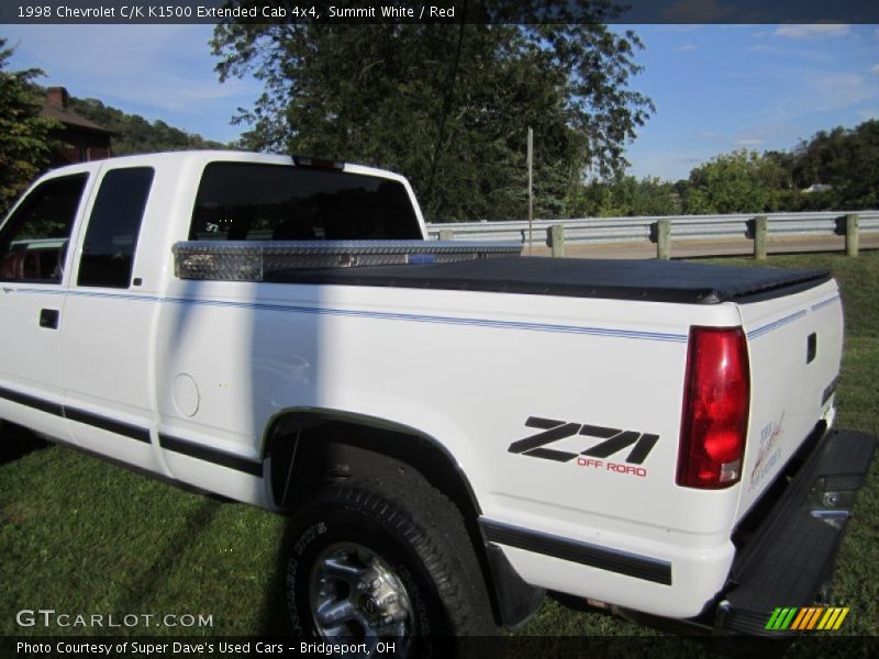 Summit White / Red 1998 Chevrolet C/K K1500 Extended Cab 4x4