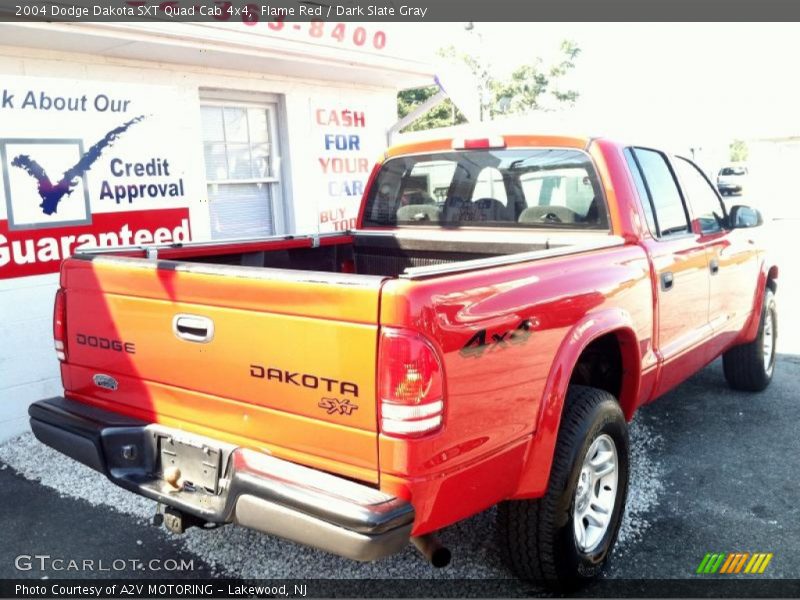 Flame Red / Dark Slate Gray 2004 Dodge Dakota SXT Quad Cab 4x4