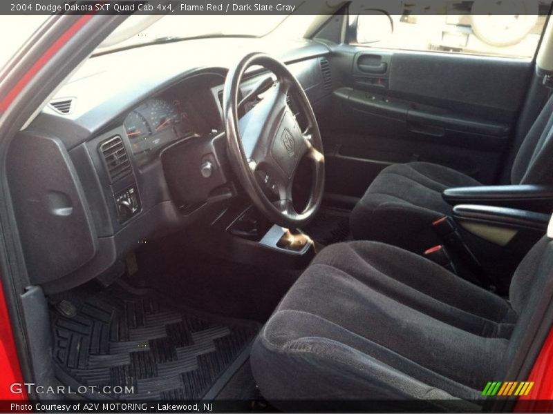 Flame Red / Dark Slate Gray 2004 Dodge Dakota SXT Quad Cab 4x4