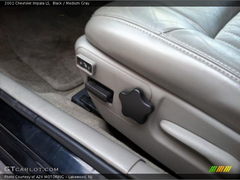 Black / Medium Gray 2001 Chevrolet Impala LS