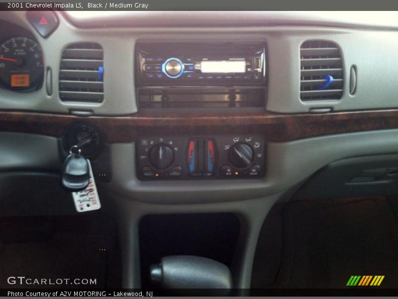 Black / Medium Gray 2001 Chevrolet Impala LS