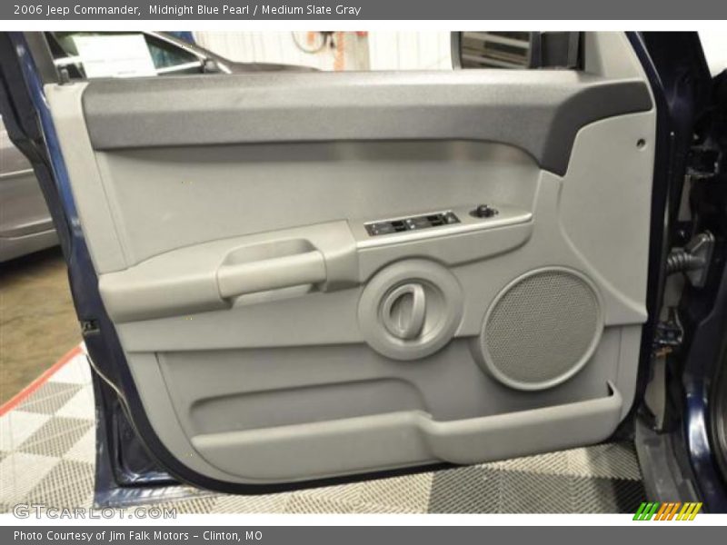 Midnight Blue Pearl / Medium Slate Gray 2006 Jeep Commander