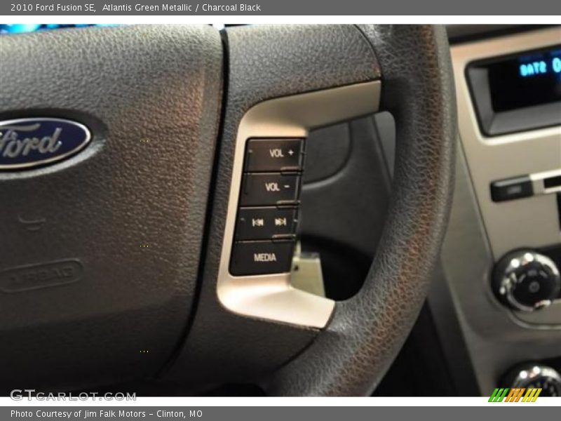 Atlantis Green Metallic / Charcoal Black 2010 Ford Fusion SE