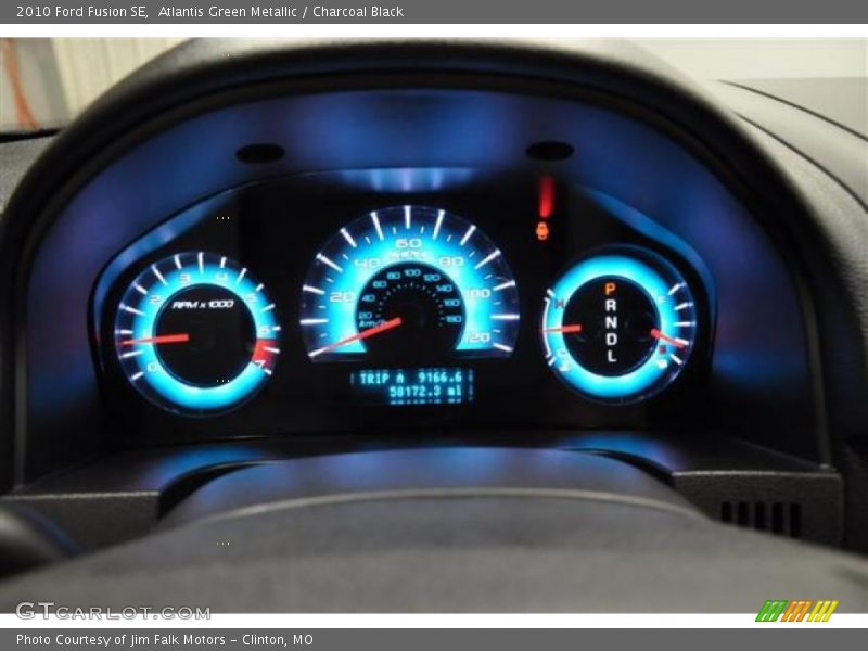 Atlantis Green Metallic / Charcoal Black 2010 Ford Fusion SE