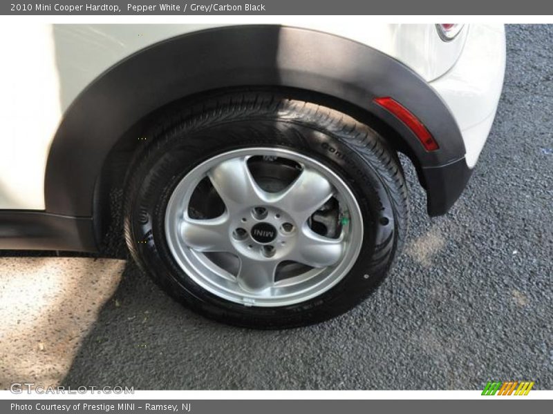Pepper White / Grey/Carbon Black 2010 Mini Cooper Hardtop