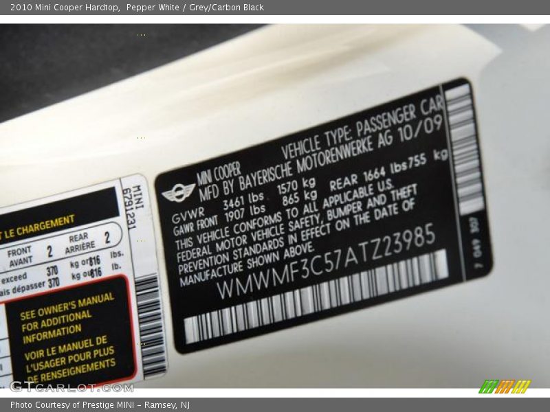 Pepper White / Grey/Carbon Black 2010 Mini Cooper Hardtop