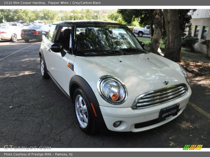 Pepper White / Grey/Carbon Black 2010 Mini Cooper Hardtop