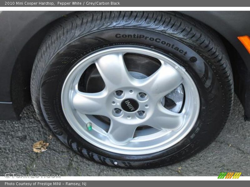 Pepper White / Grey/Carbon Black 2010 Mini Cooper Hardtop