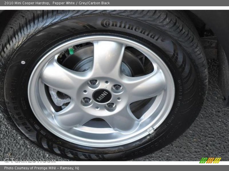 Pepper White / Grey/Carbon Black 2010 Mini Cooper Hardtop
