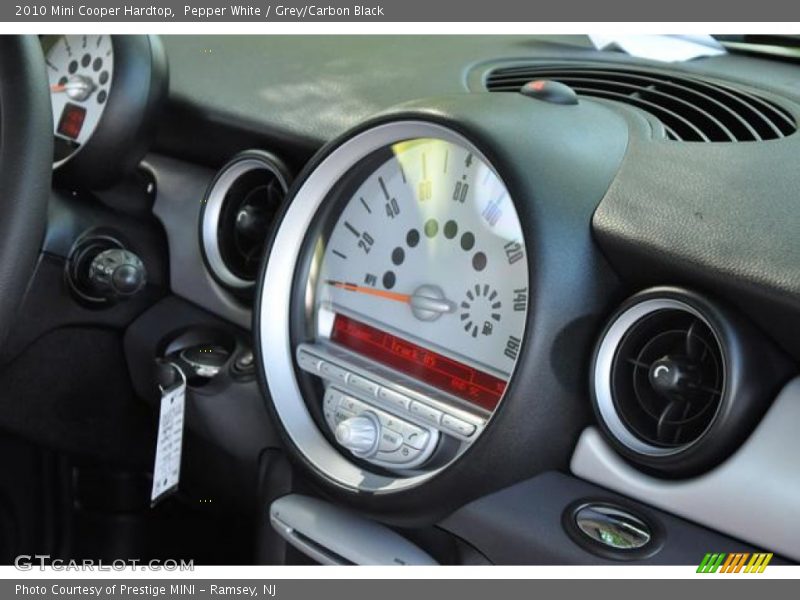 Pepper White / Grey/Carbon Black 2010 Mini Cooper Hardtop