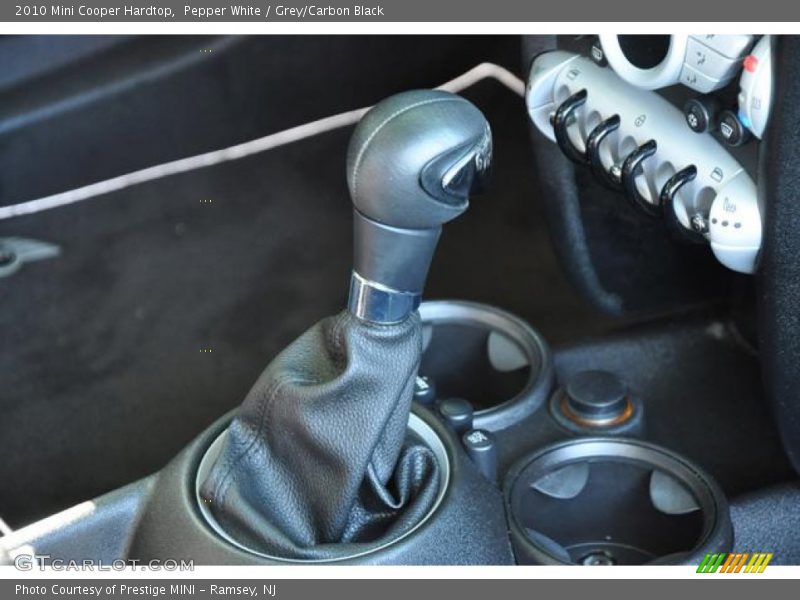 Pepper White / Grey/Carbon Black 2010 Mini Cooper Hardtop