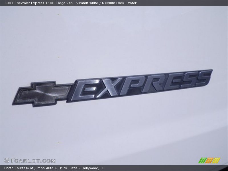 Summit White / Medium Dark Pewter 2003 Chevrolet Express 1500 Cargo Van