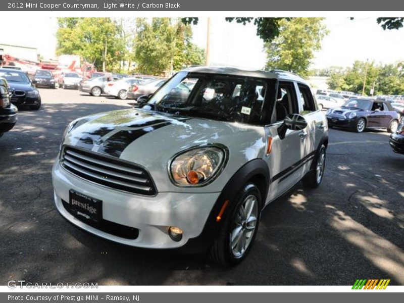 Light White / Carbon Black 2012 Mini Cooper Countryman