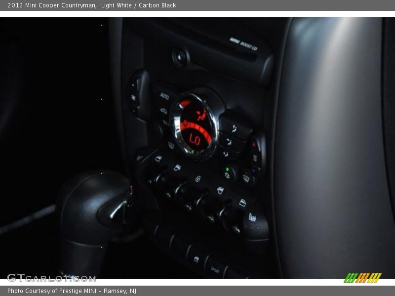 Light White / Carbon Black 2012 Mini Cooper Countryman