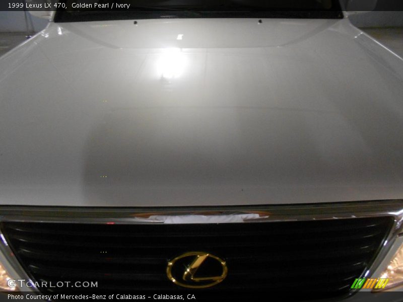 Golden Pearl / Ivory 1999 Lexus LX 470