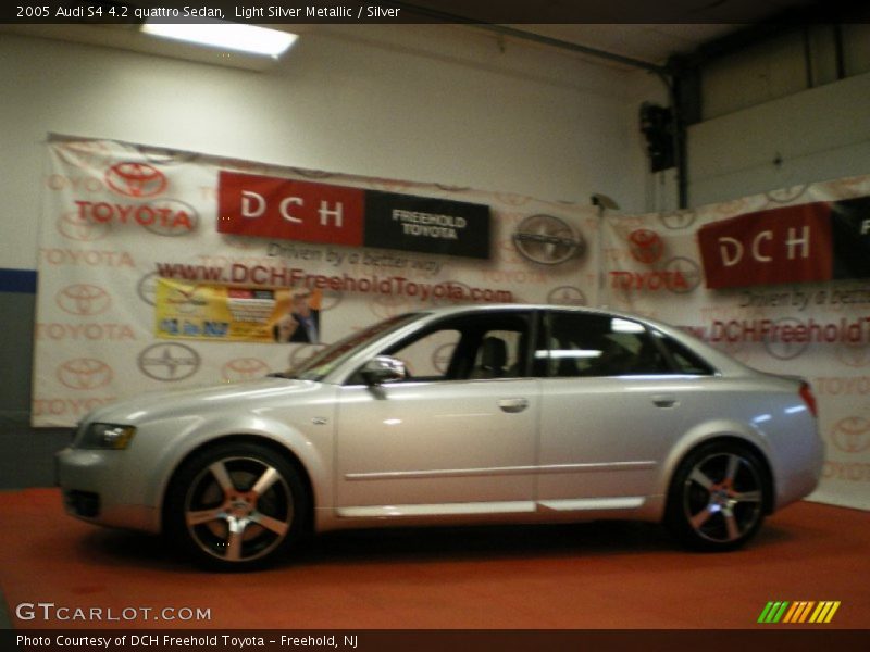 Light Silver Metallic / Silver 2005 Audi S4 4.2 quattro Sedan