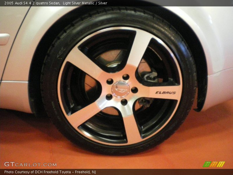 Light Silver Metallic / Silver 2005 Audi S4 4.2 quattro Sedan