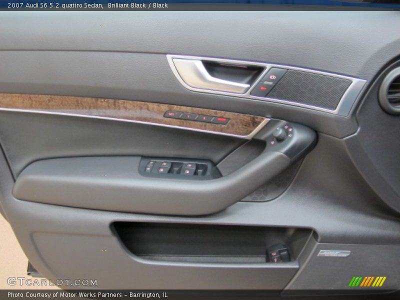 Door Panel of 2007 S6 5.2 quattro Sedan