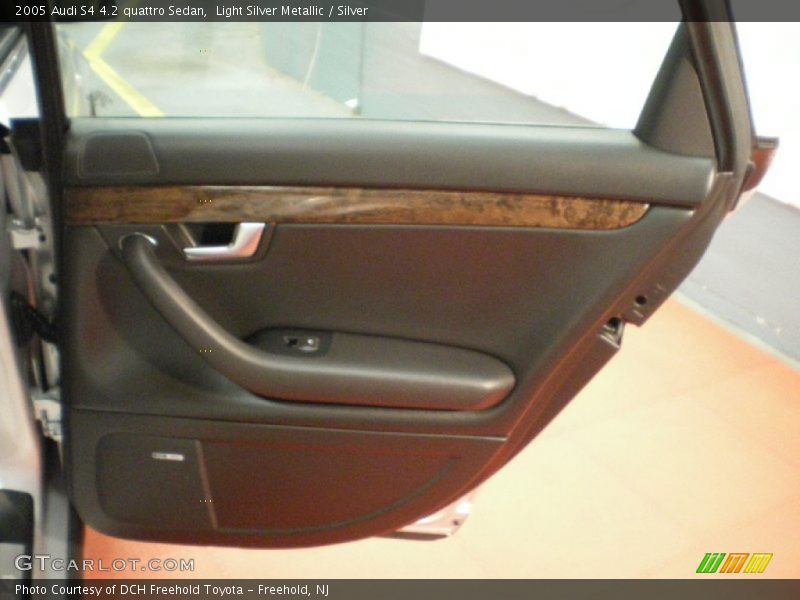 Light Silver Metallic / Silver 2005 Audi S4 4.2 quattro Sedan