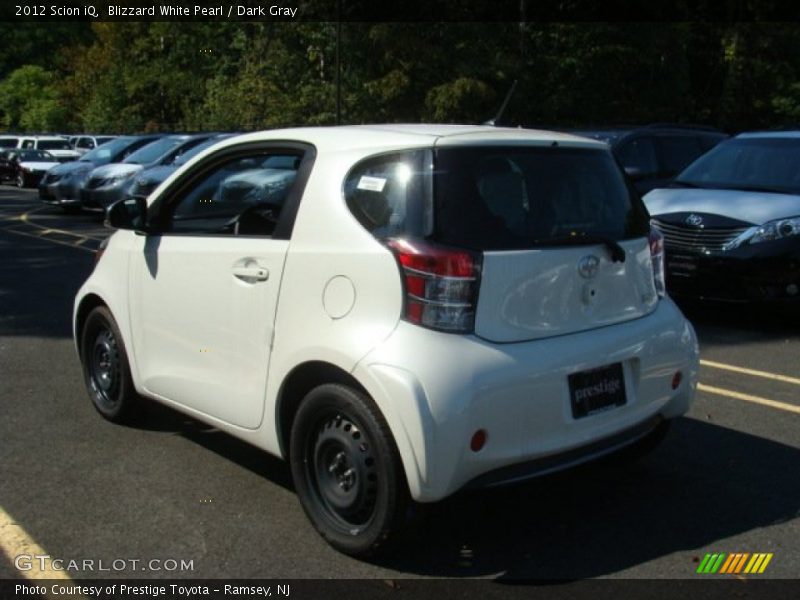 Blizzard White Pearl / Dark Gray 2012 Scion iQ