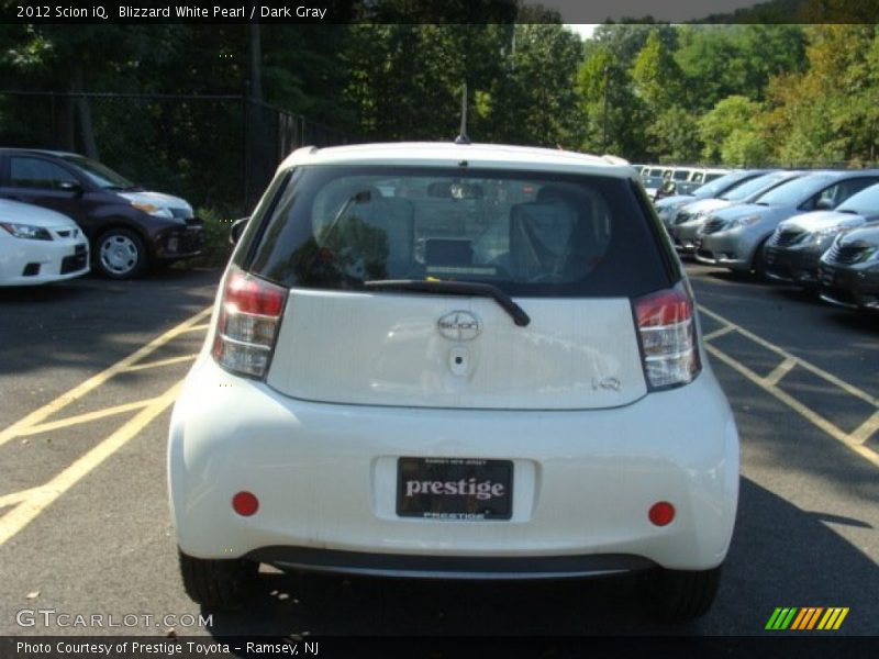 Blizzard White Pearl / Dark Gray 2012 Scion iQ