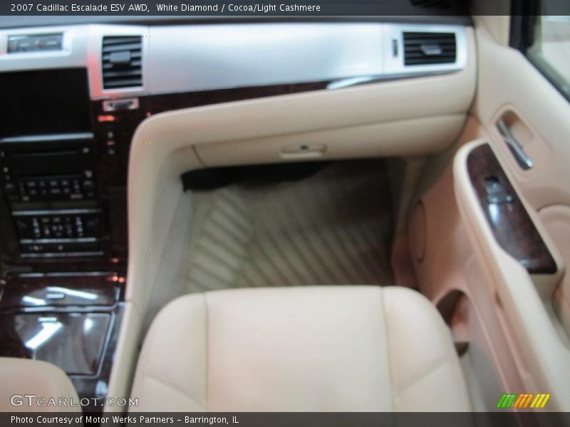 White Diamond / Cocoa/Light Cashmere 2007 Cadillac Escalade ESV AWD