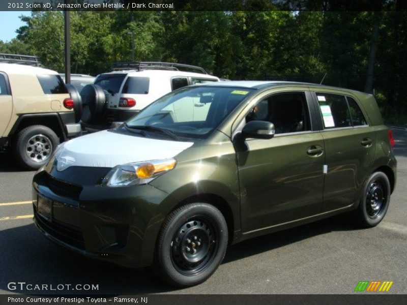 Amazon Green Metallic / Dark Charcoal 2012 Scion xD