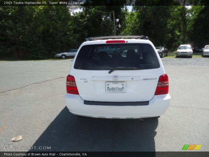 Super White / Charcoal 2003 Toyota Highlander V6