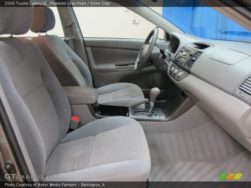  2006 Camry LE Stone Gray Interior