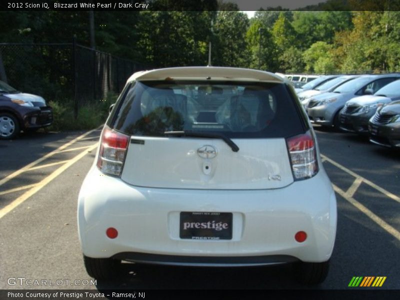 Blizzard White Pearl / Dark Gray 2012 Scion iQ