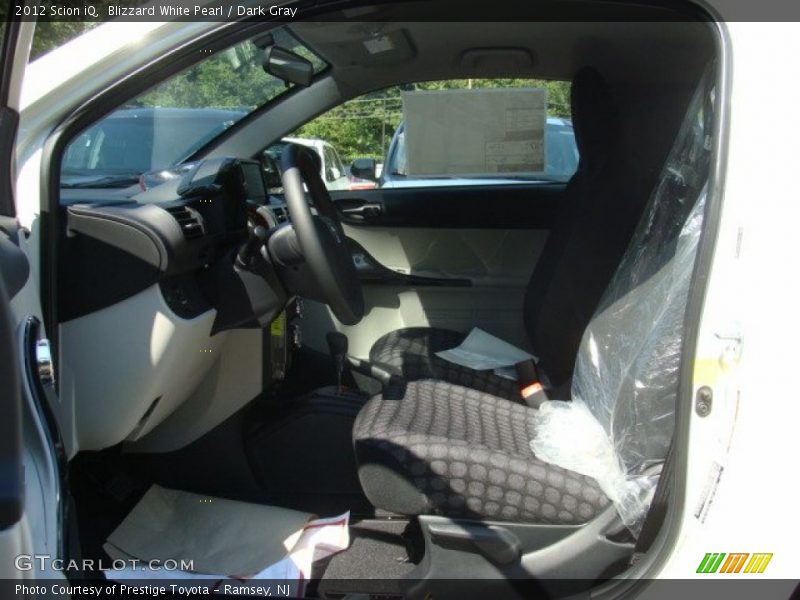 Blizzard White Pearl / Dark Gray 2012 Scion iQ