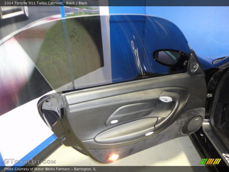 Door Panel of 2004 911 Turbo Cabriolet