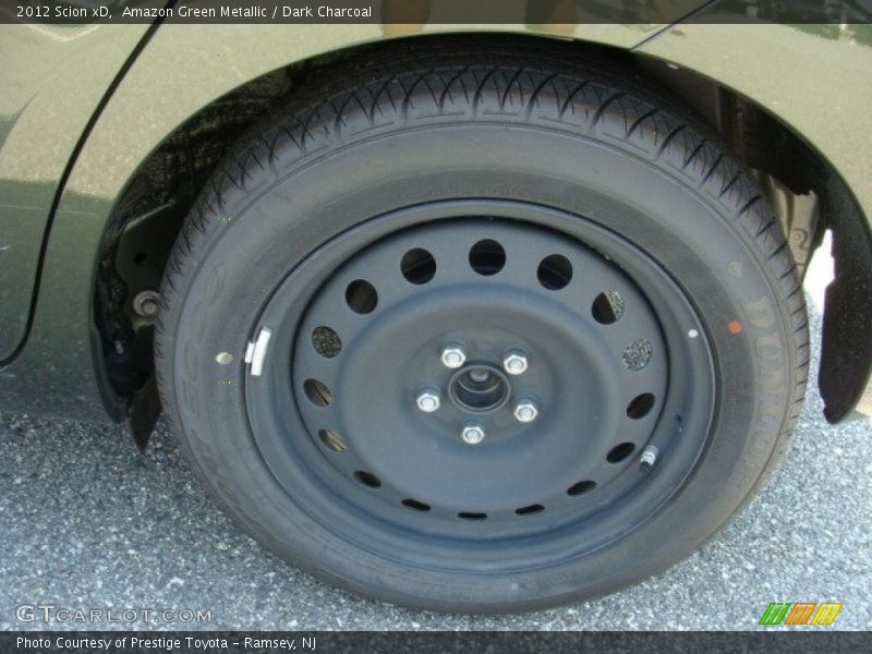 Amazon Green Metallic / Dark Charcoal 2012 Scion xD