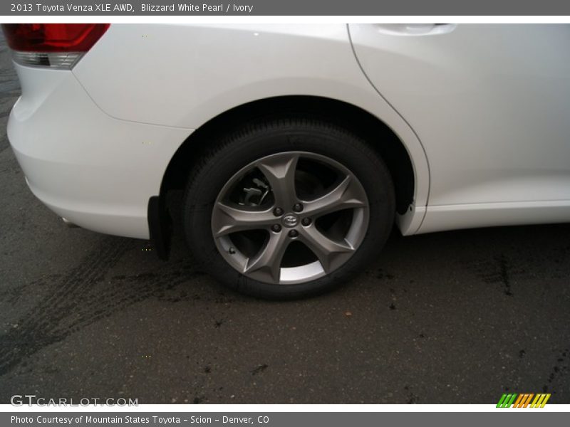 Blizzard White Pearl / Ivory 2013 Toyota Venza XLE AWD