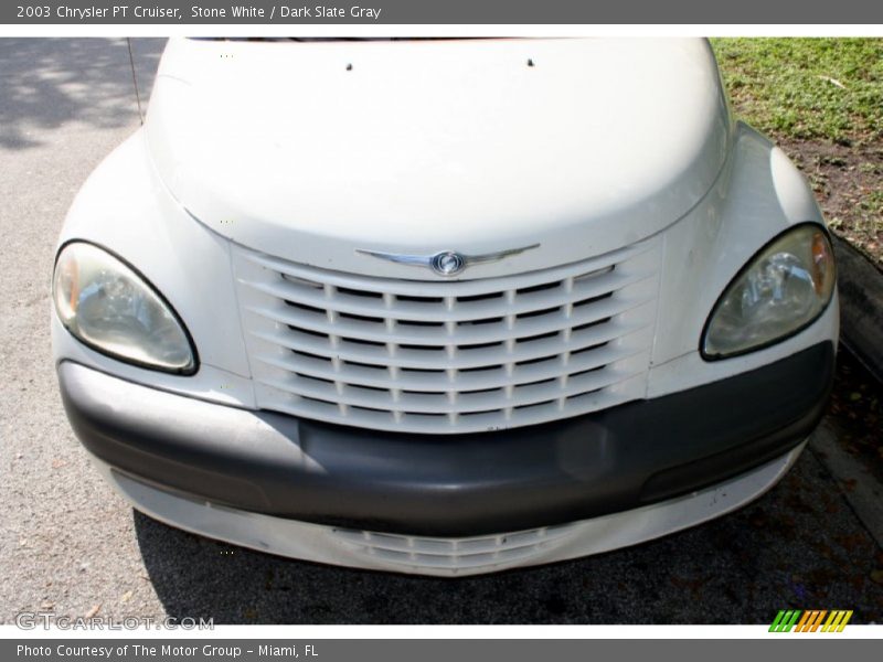 Stone White / Dark Slate Gray 2003 Chrysler PT Cruiser