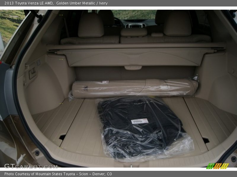 Golden Umber Metallic / Ivory 2013 Toyota Venza LE AWD