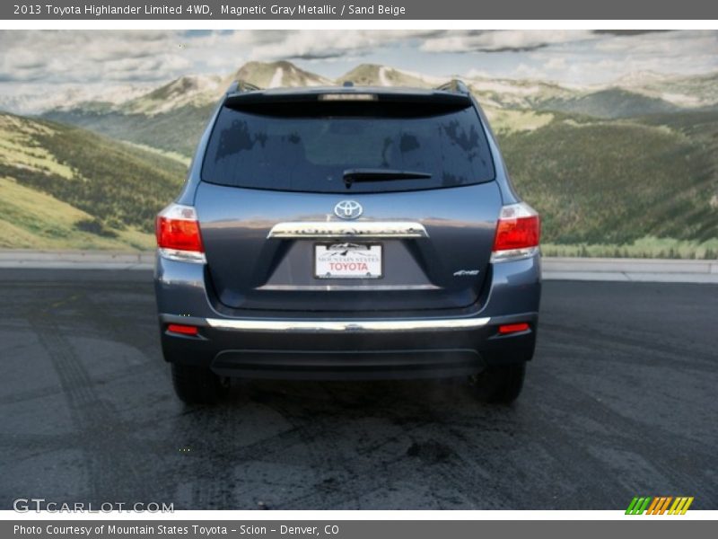 Magnetic Gray Metallic / Sand Beige 2013 Toyota Highlander Limited 4WD